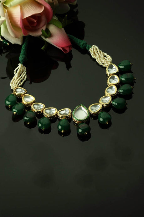Green And Gold Haar Necklace With Kundan And Pearls