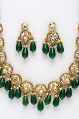 Green And Cream Gold-Plated Kundan And Pearls Jewelry Set