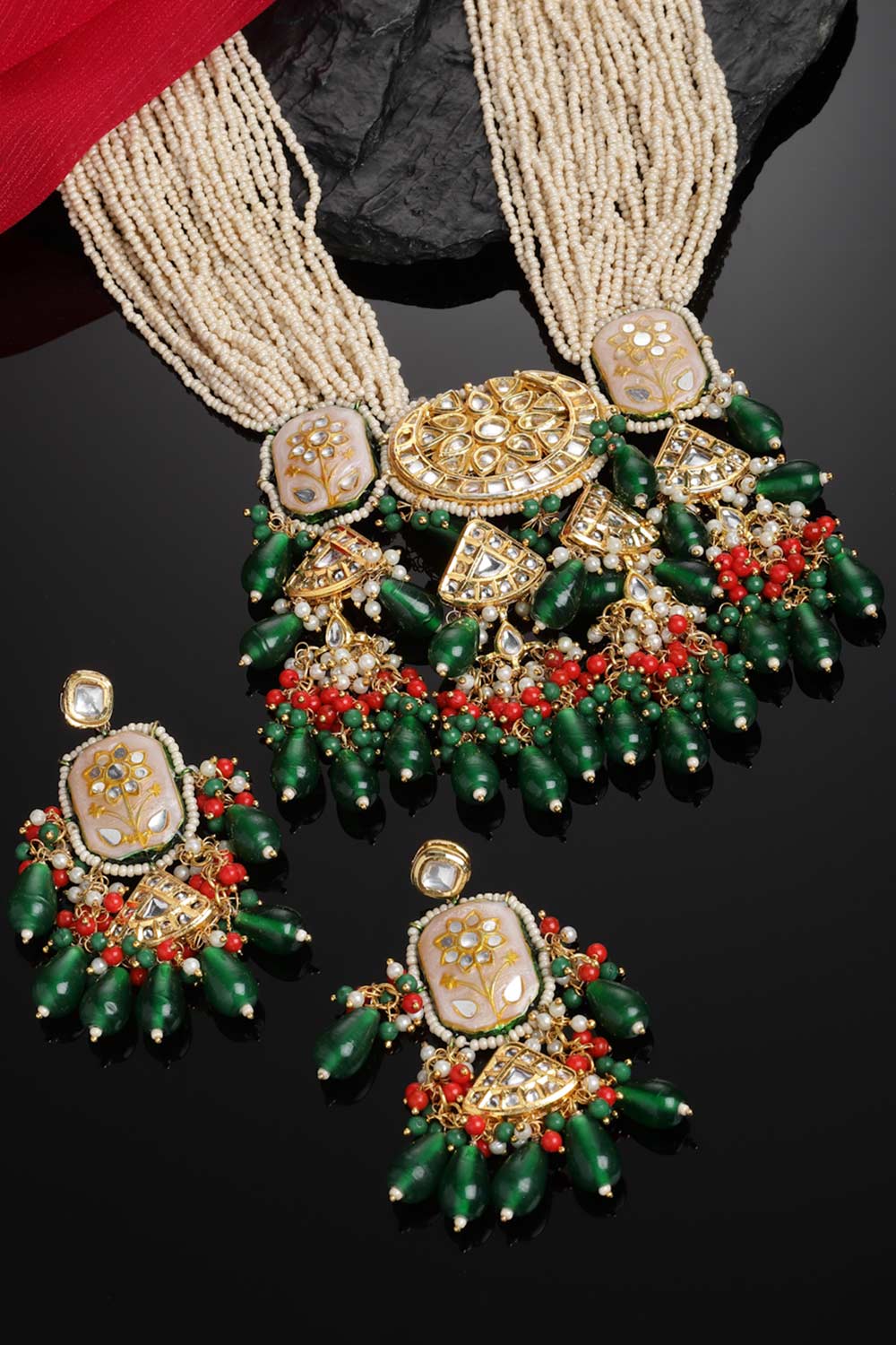 Green And White Kundan And Pearls Necklace And Earring Set