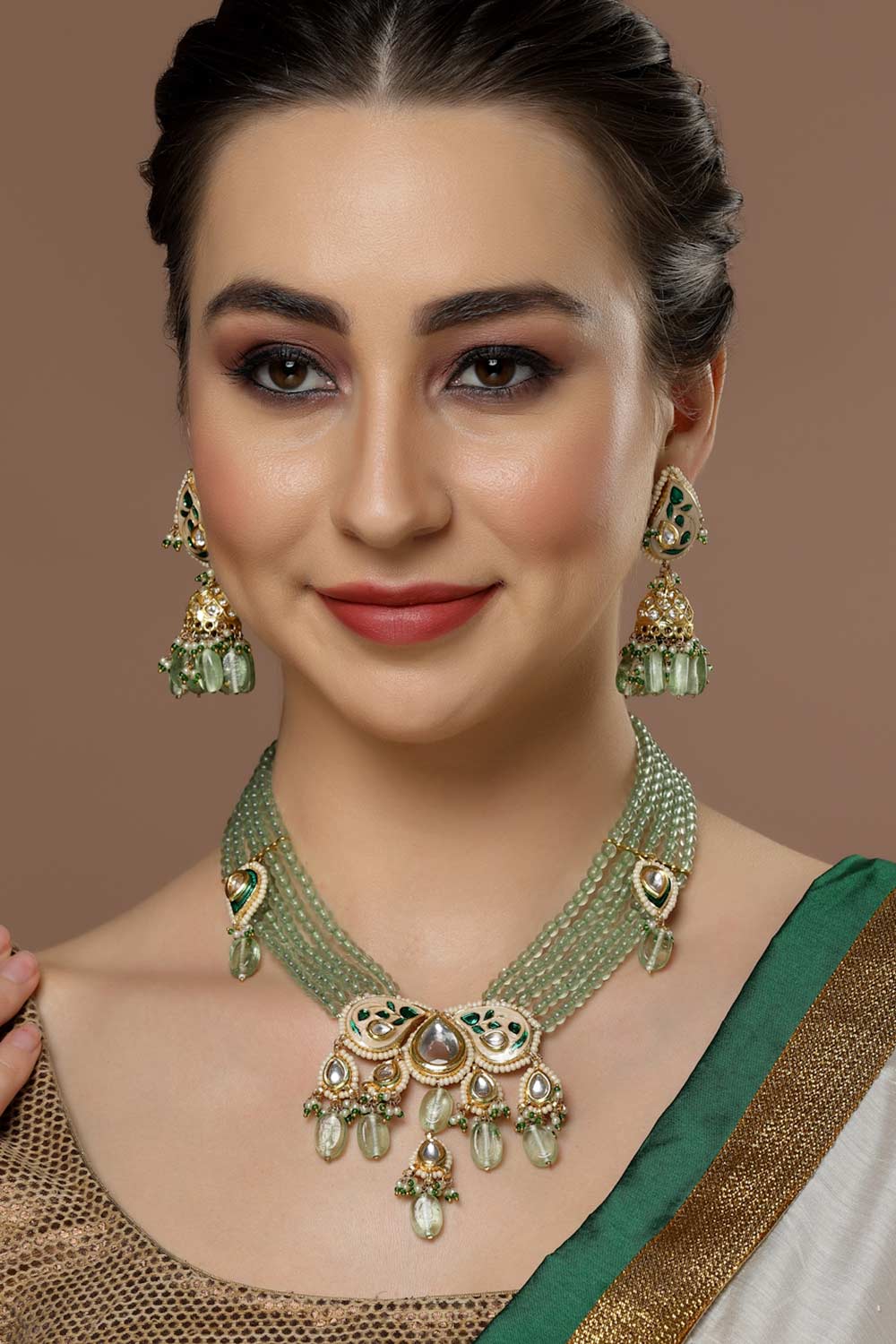 Green And White Kundan And Pearls Necklace And Earring Set