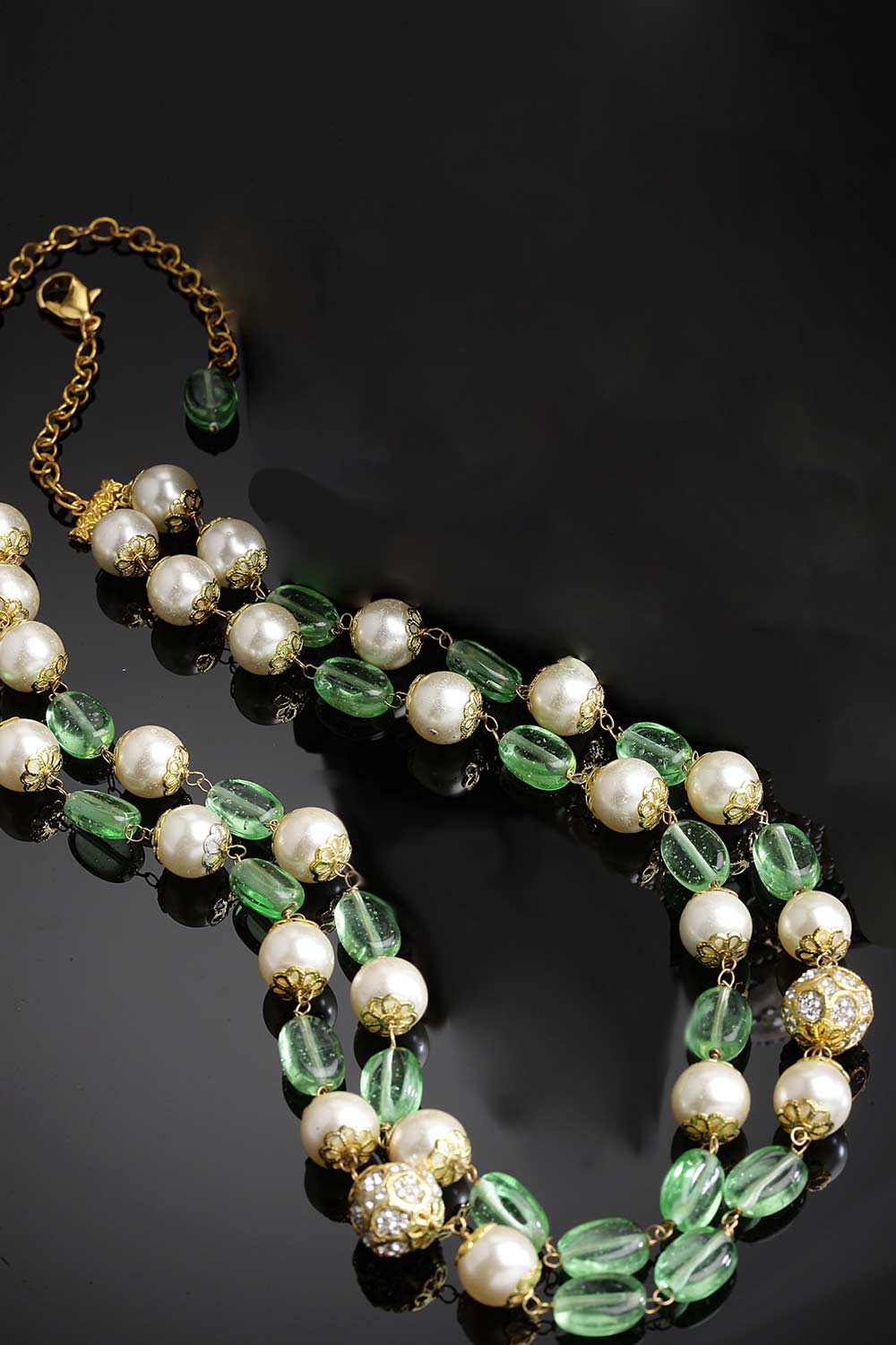 Green And Gold Gold-Plated American Diamonds And Pearls Bead Necklaces