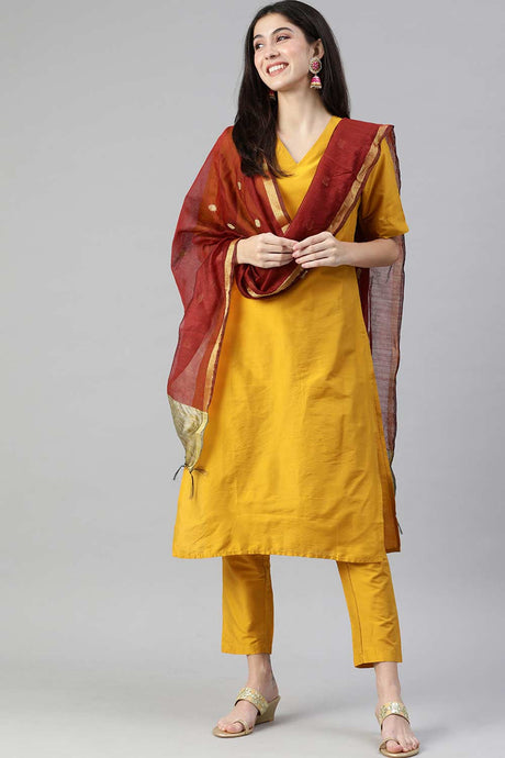 Maroon Silk Blend Bhagalpuri Handloom Causal Dupatta