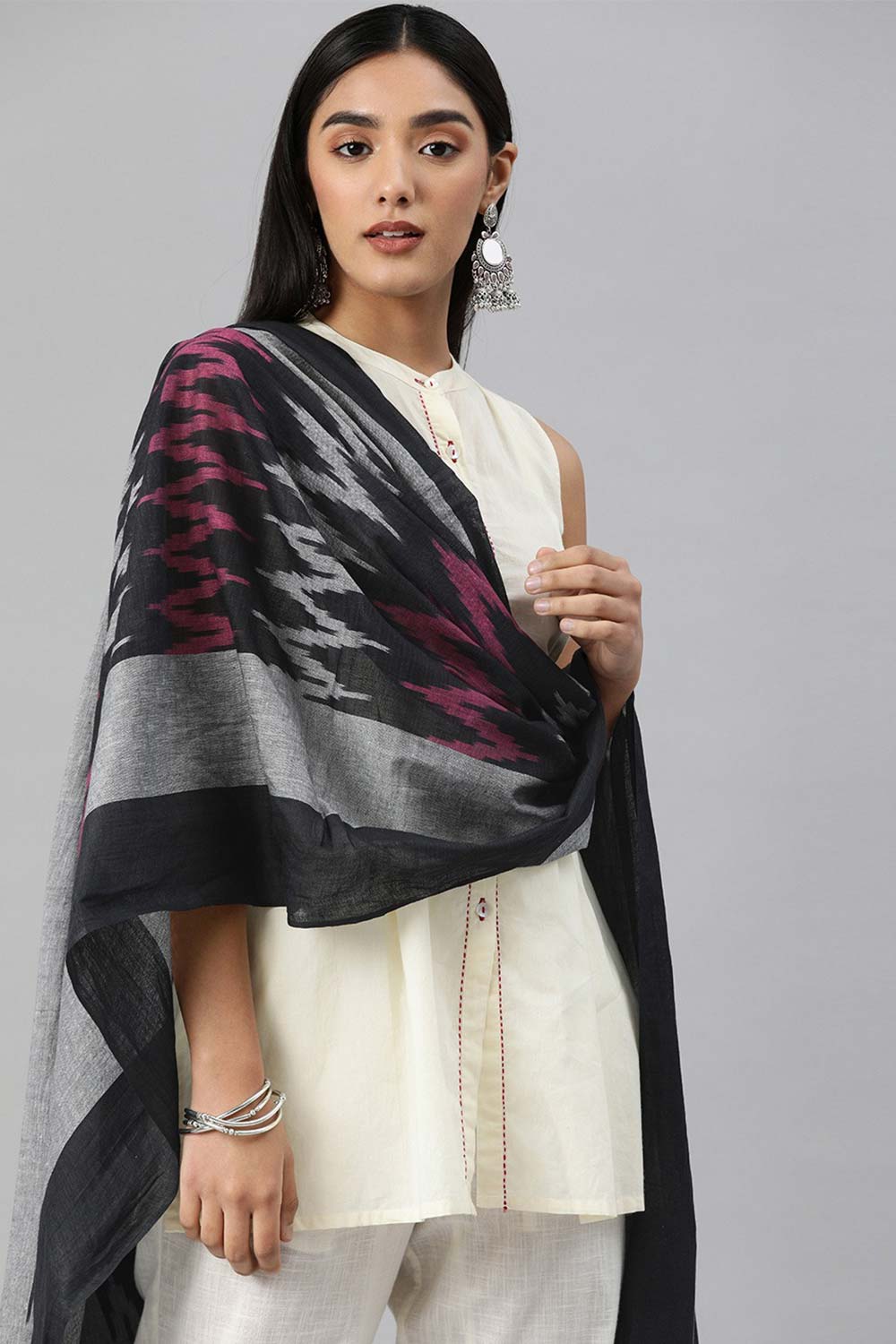 Buy Silk Blend Ikat Printed Dupatta in Black Online