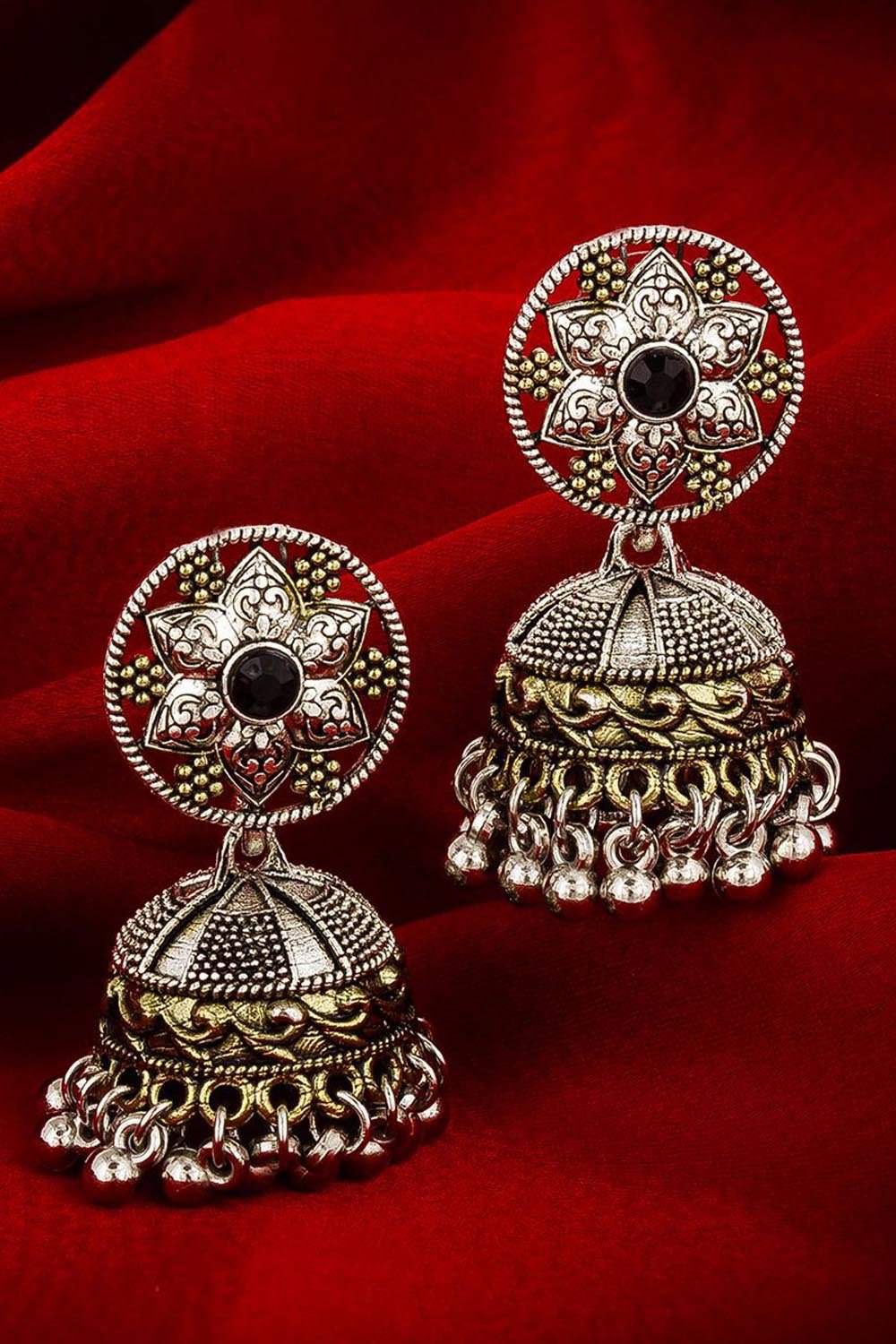 Women's Alloy Jhumka Earrings In Silver