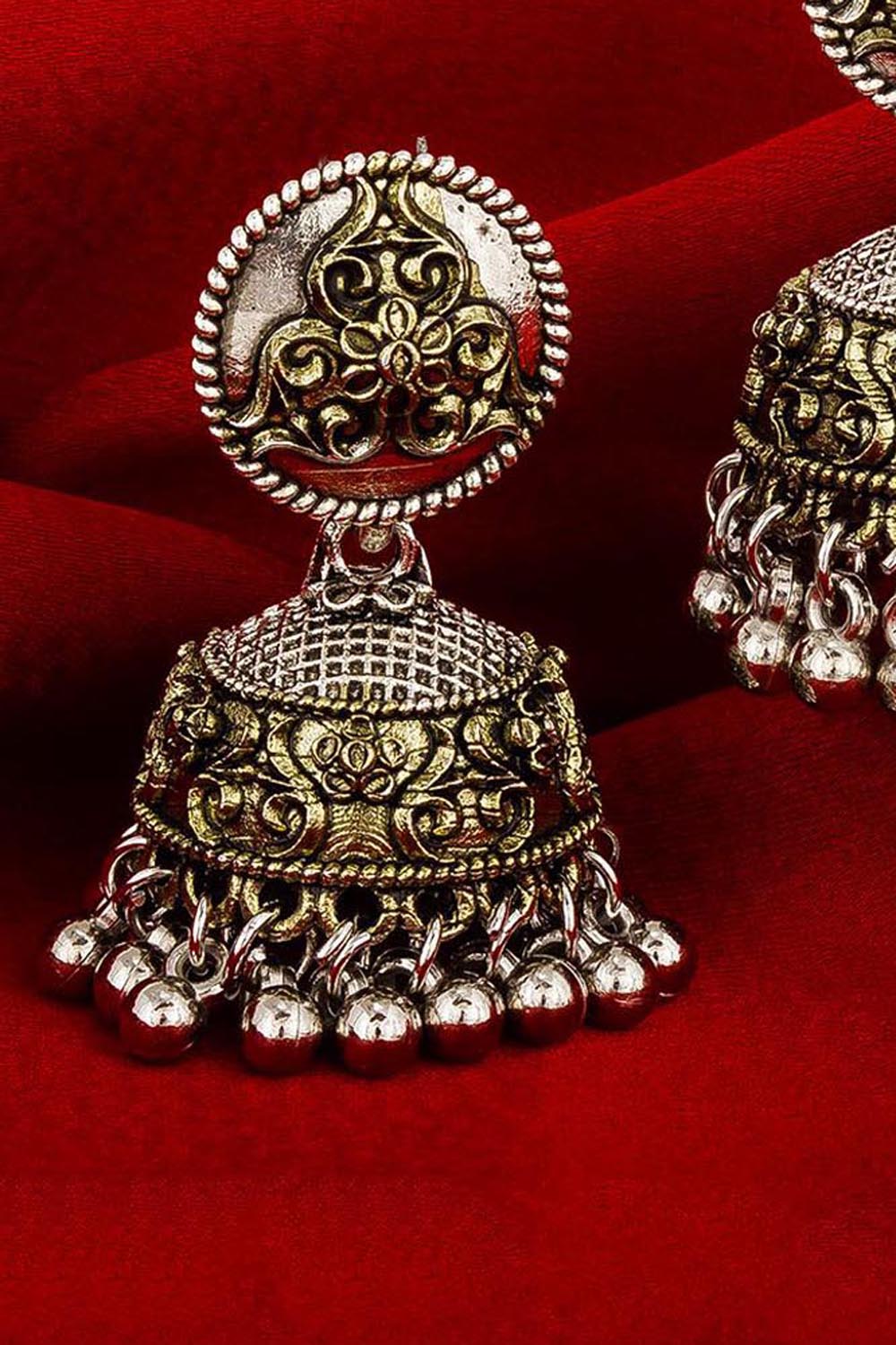Women's Alloy Jhumka Earrings in Silver