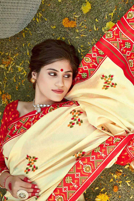 Silk Blend Off White Digital Print Designer Saree With Blouse
