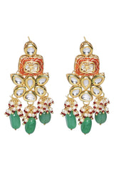 Red Gold Toned Kundan Earrings With Maangtikka