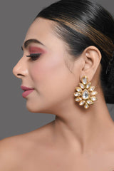 Handcrafted Kundan Embellished Kundan Earrings