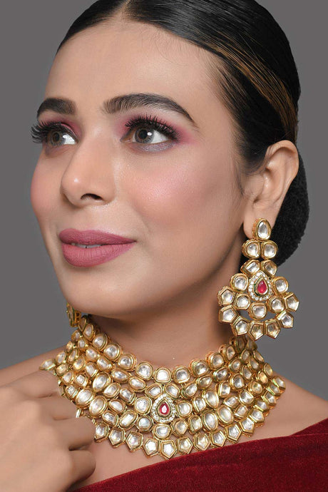Elegant Kundan Gold Toned Royal Kundan Necklace With Earrings