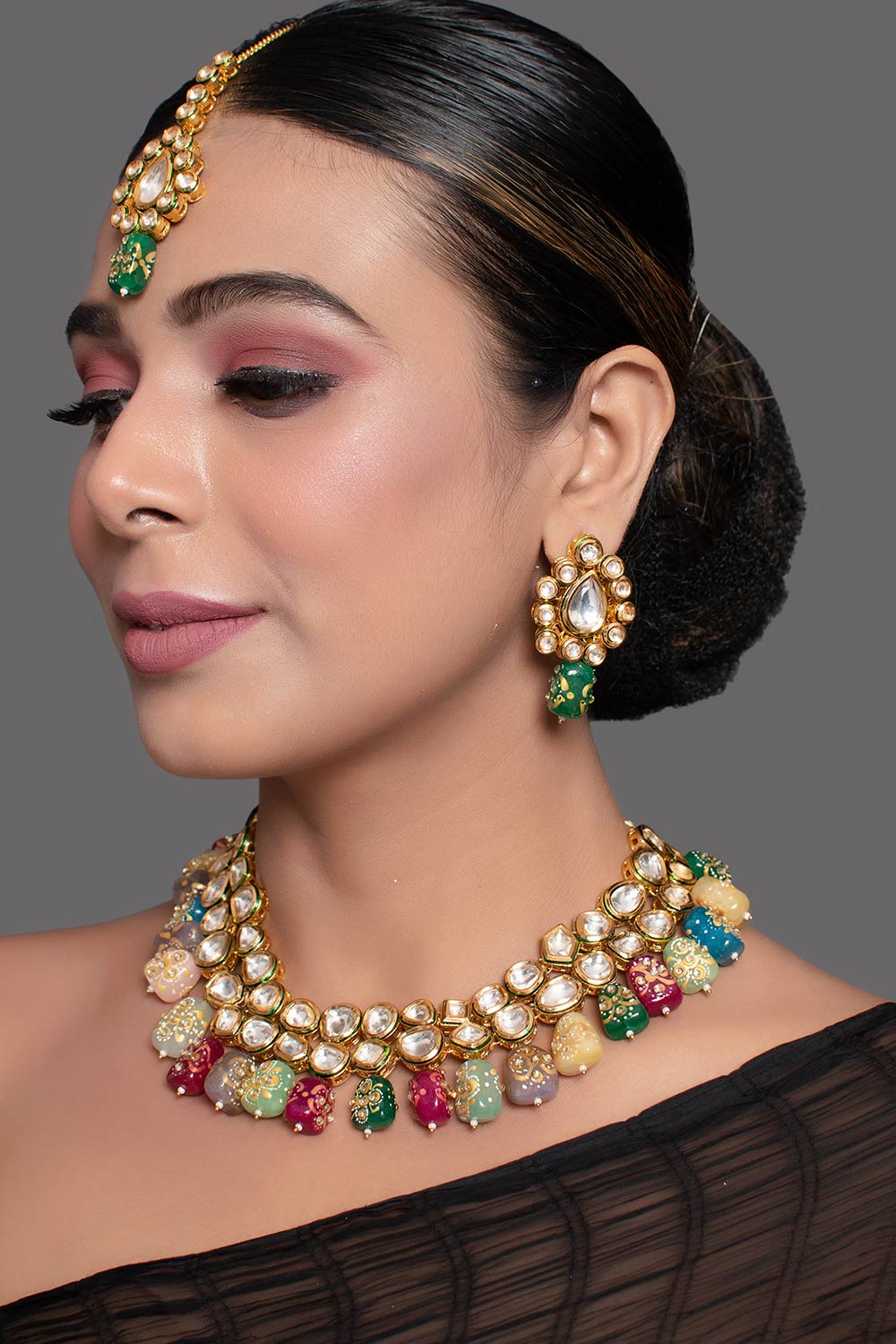 Multicolored Beaded Kundan Necklace With Earrings & Mang Tikka