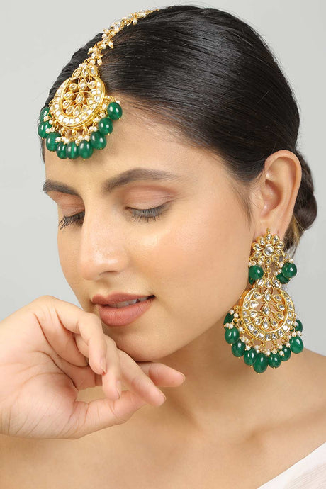 Kundan Inspired Emerald Beaded Earrings And Maang Tikka Set