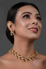 Elegant Tear Drop Shaped Necklace With Earrings