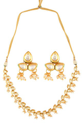 Elegant Tear Drop Shaped Necklace With Earrings