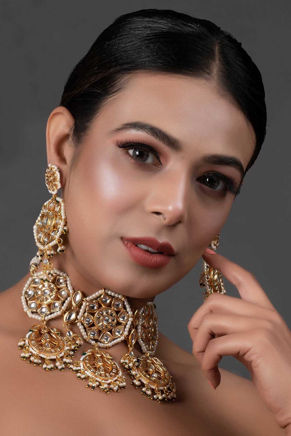 Kundan Inspired Pearl Necklace With Earrings