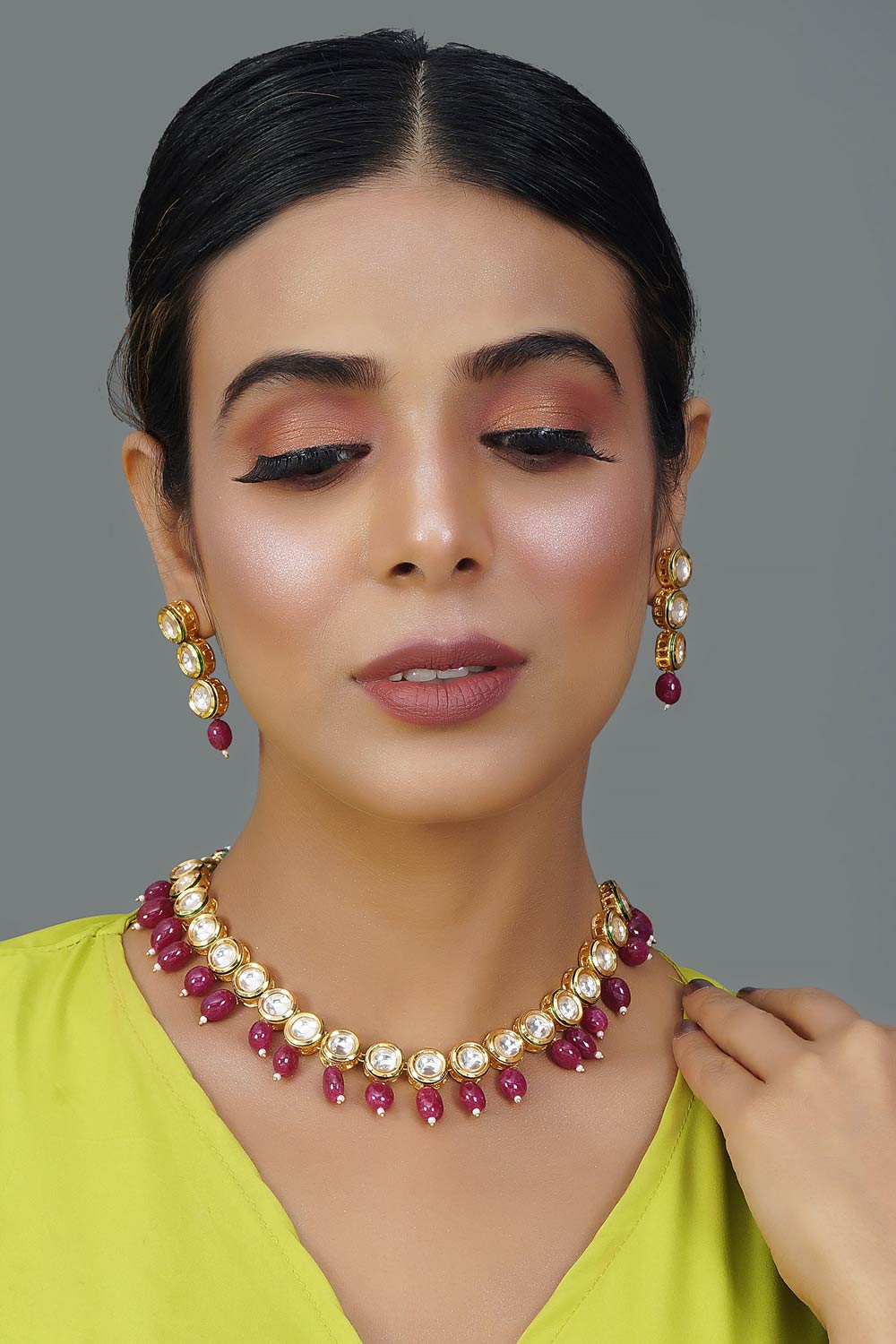 Maroon Gold Tone Kundan Necklace With Earrings