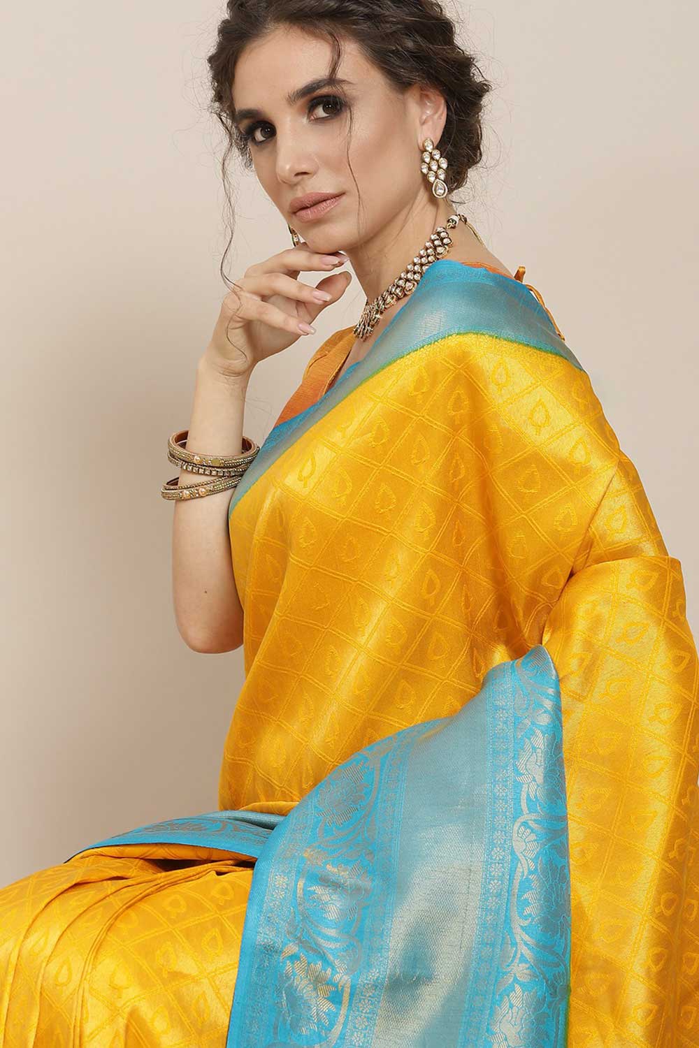 Kanjivaram Litchi Silk Woven Saree In Yellow