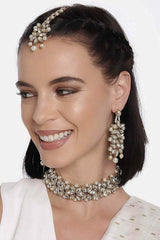 Alloy Necklace with Earrings and Maang Tikka in white
