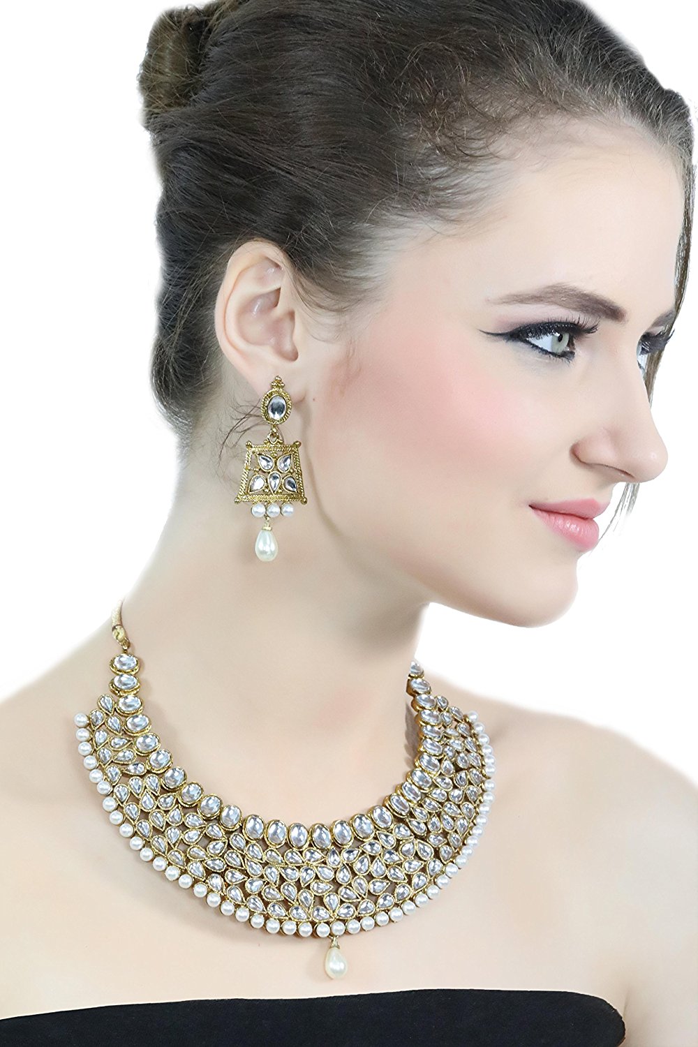 Alloy Necklace With Earrings In White