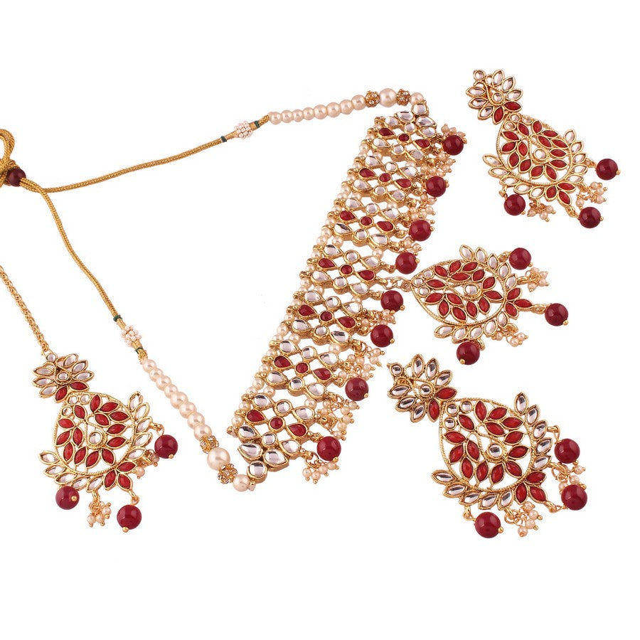 Alloy Necklace Set With Maang Tikka In Red