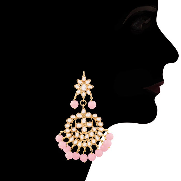 Alloy Necklace With Earrings And Maang Tikka In Pink