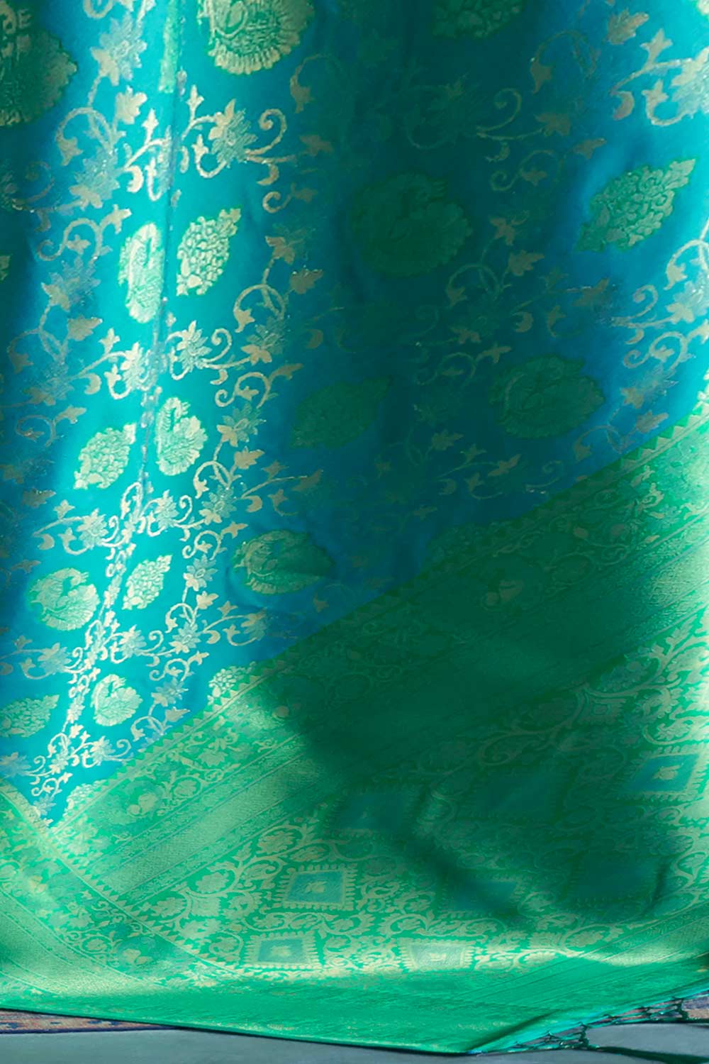 Teal Blue Silk Blend Paisley Woven Design Dharmavaram Saree