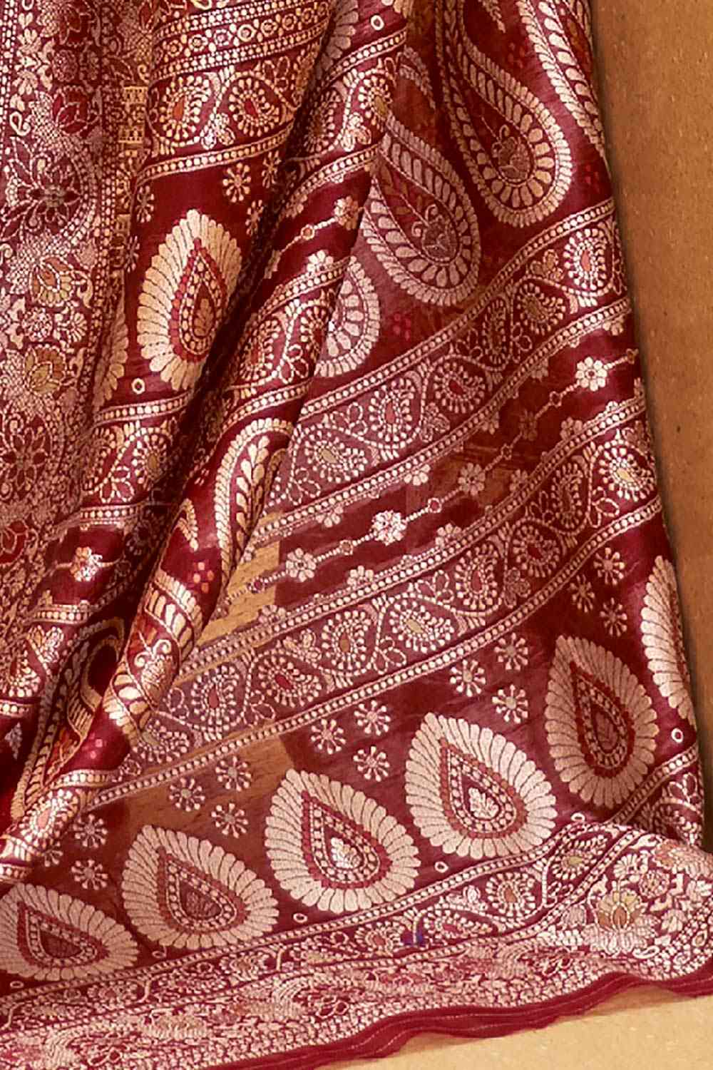 Buy Maroon Art Silk Ethnic Motif Design Saree Online - Side