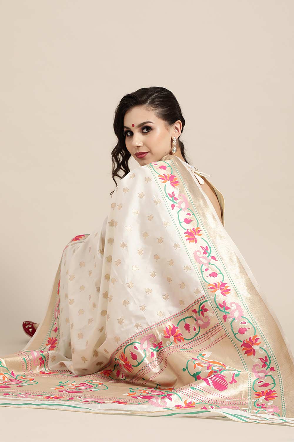 Off White Silk Blend Floral Woven Design Banarasi Saree