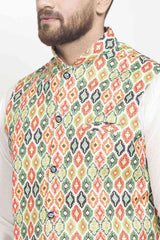 Buy Men's White Silk Blend Chevrons Printed Men's Kurta Pajama Jacket Set Online