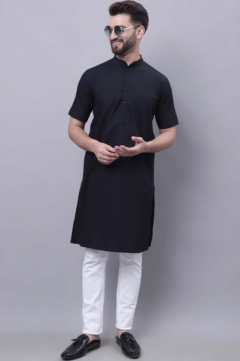 Buy Men's Black Cotton Solid Long Kurta Top Online - Zoom Out