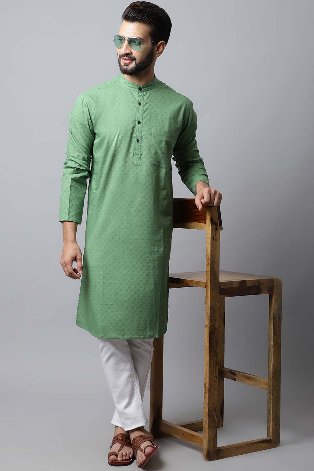 Buy Men's Green Cotton Solid Long Kurta Top Online - Zoom In