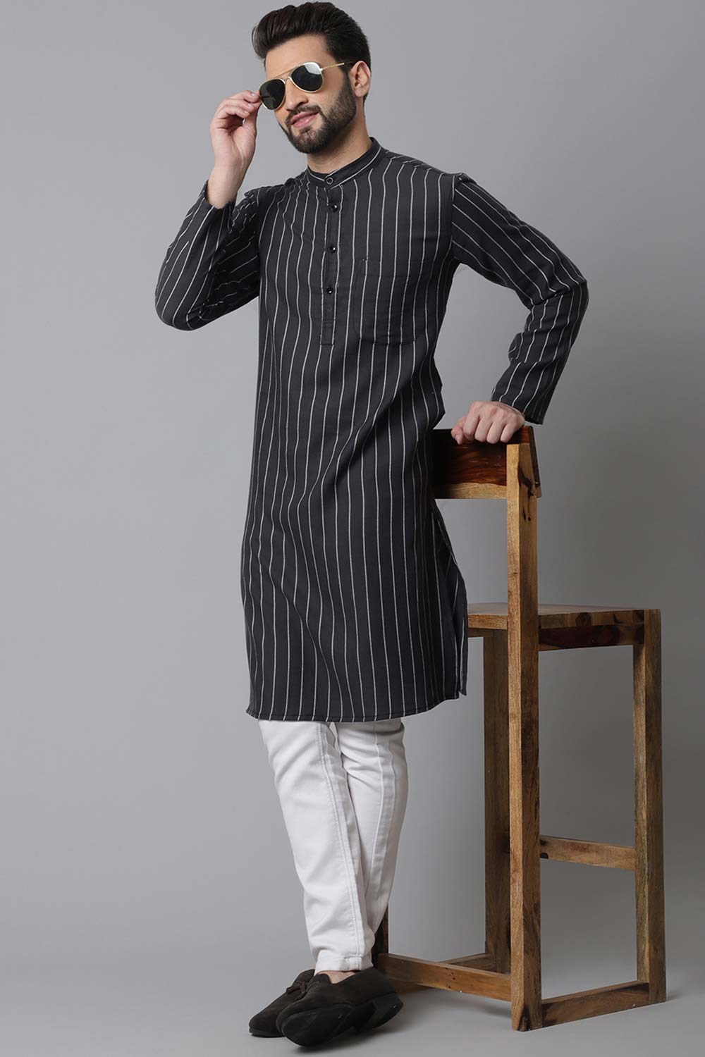 Buy Men's Black Cotton Stripes Long Kurta Online - KARMAPLACE