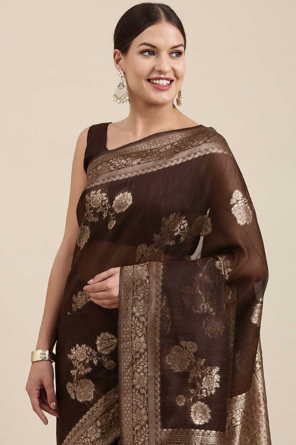 Blended Linen Floral Saree In Brown