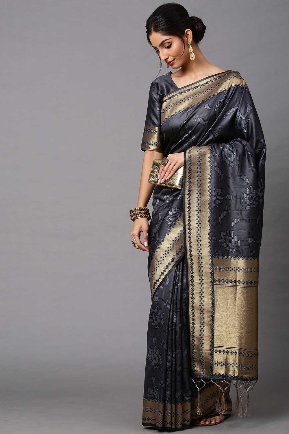 Cotton Silk Abstract Print Saree In Charcoal Grey