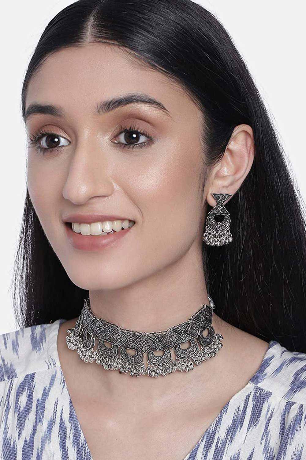 Buy Women's Alloy Afghani Choker Set in Silver - Front