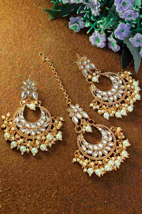 Buy Women's Alloy Maang Tikka with Earrings in Gold