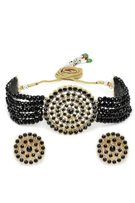 Shop Women's Necklace Set in Black