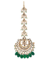 Women's Alloy Kundan Maang Tikka with Earrings in Emerald