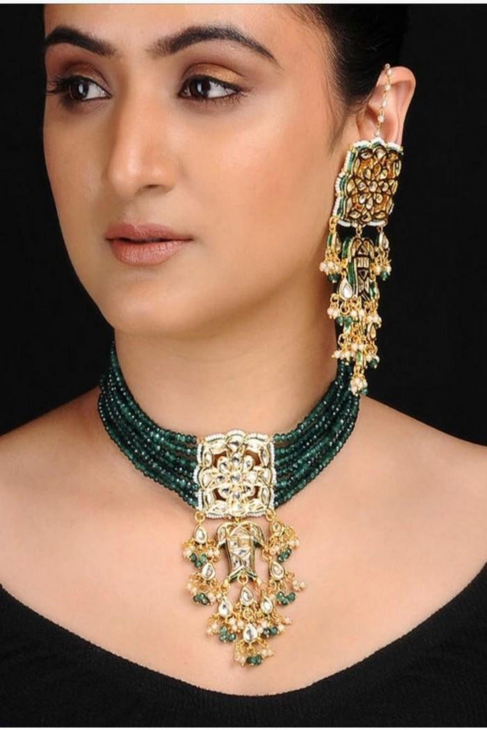 Women's Alloy Kundan Necklace With Earrings In Emerald