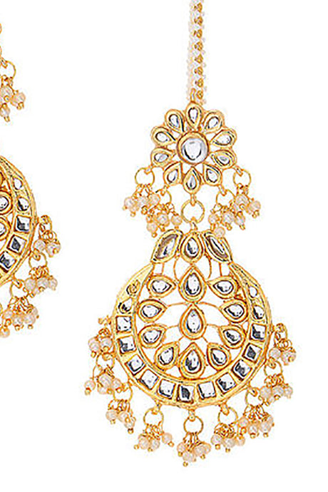 Alloy Kundan Dangler Earring In Gold And White