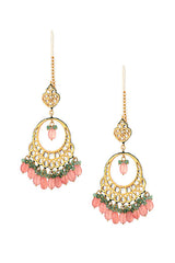 Alloy Kundan Earring In Gold And White