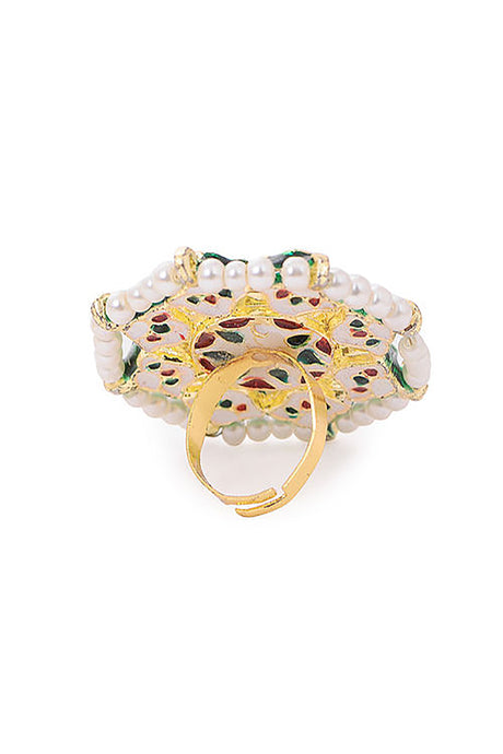 Alloy Kundan Ring in Gold and White