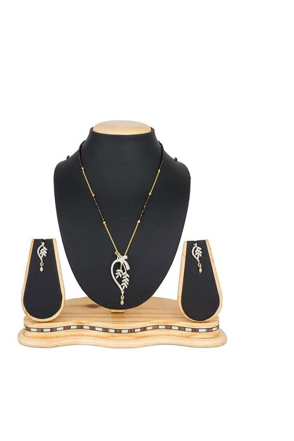  Buy Women's Alloy Mangalsutra Set in Gold and Silver Online