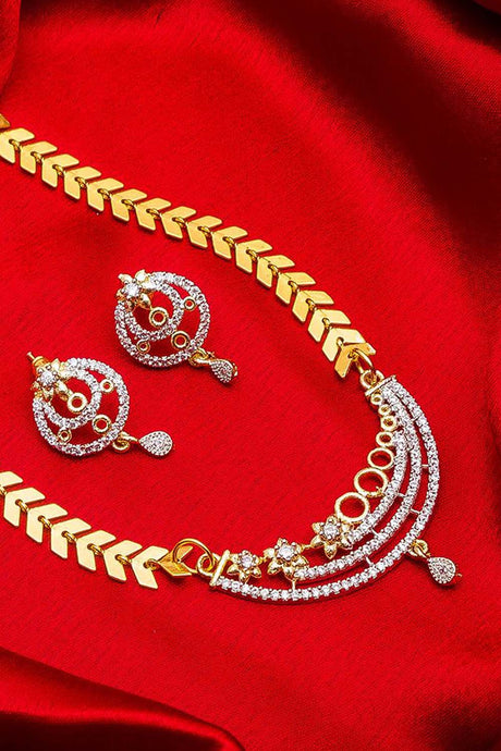 Women's Alloy Mangalsutra Set in Gold and Silver