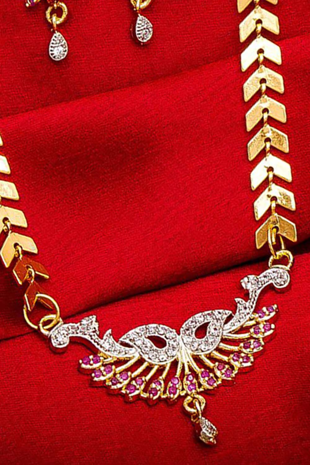  Buy Women's Alloy Mangalsutra Set in Gold Online