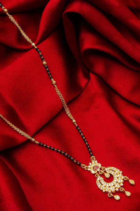 The Luxor Women's Alloy Mangalsutra Sets in Gold