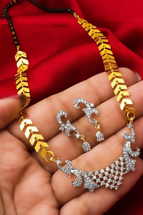  Buy  Luxor Women's Alloy Mangalsutra Sets in Gold Online