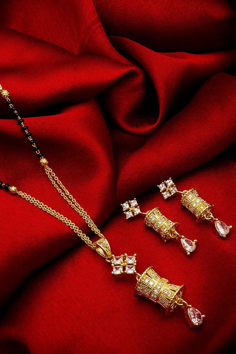 Buy Women's Alloy Mangalsutra and Earrings Set in Gold and White Online