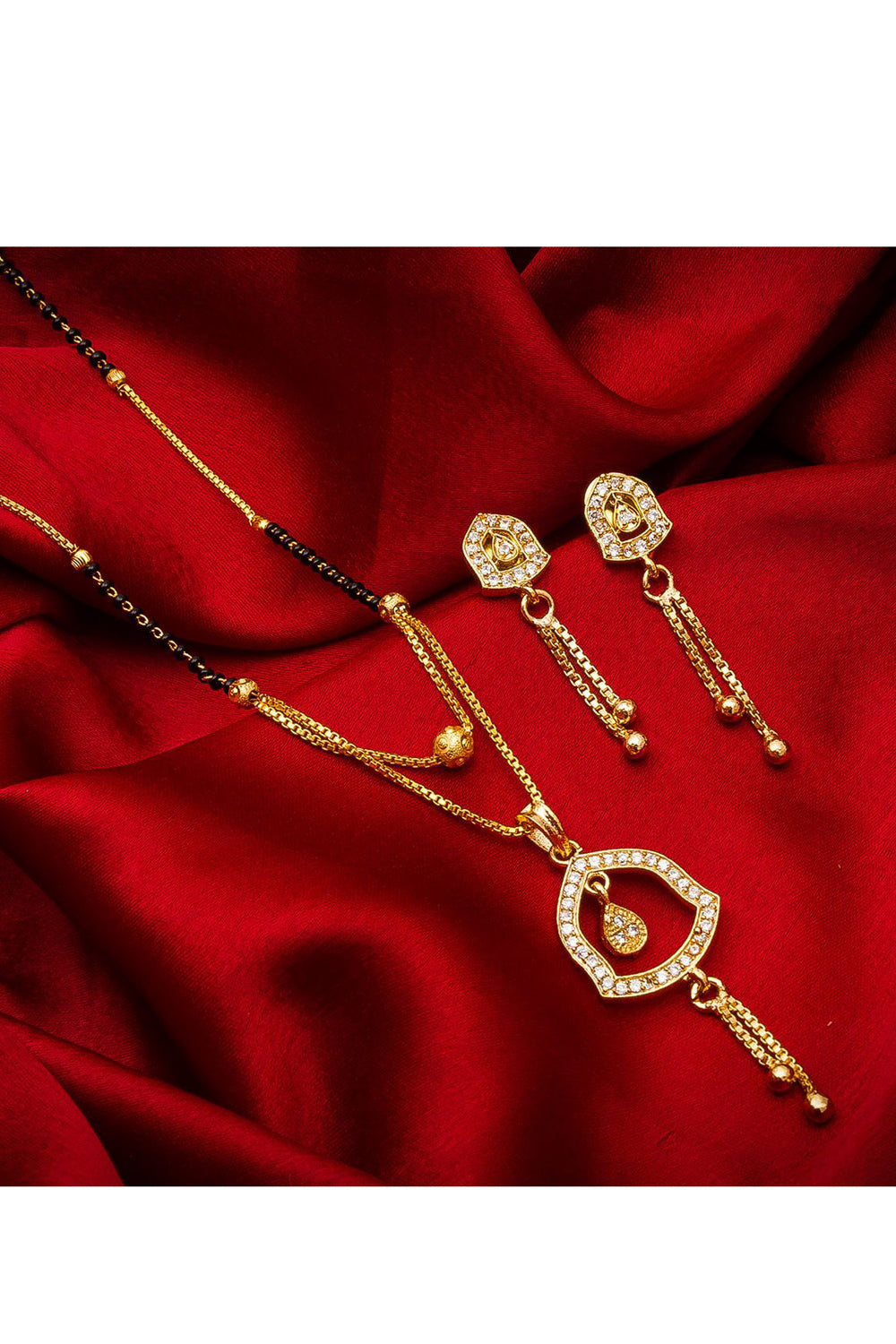  Buy Women's Alloy Mangalsutra Set in Gold and Black Online