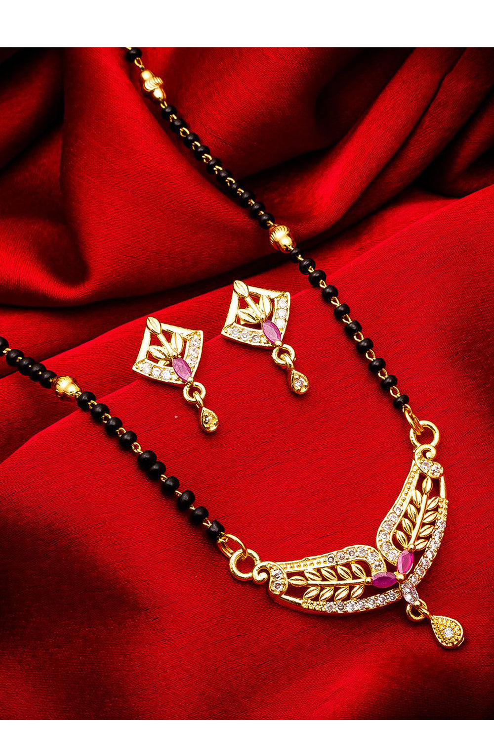 Women's Alloy Mangalsutra Set In Gold And Black