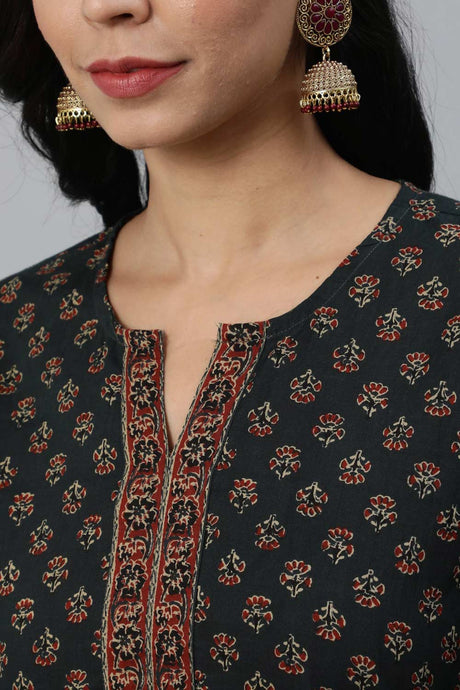 Buy Green Ethnic Cotton Floral Printed Straight Kurta Online - Back